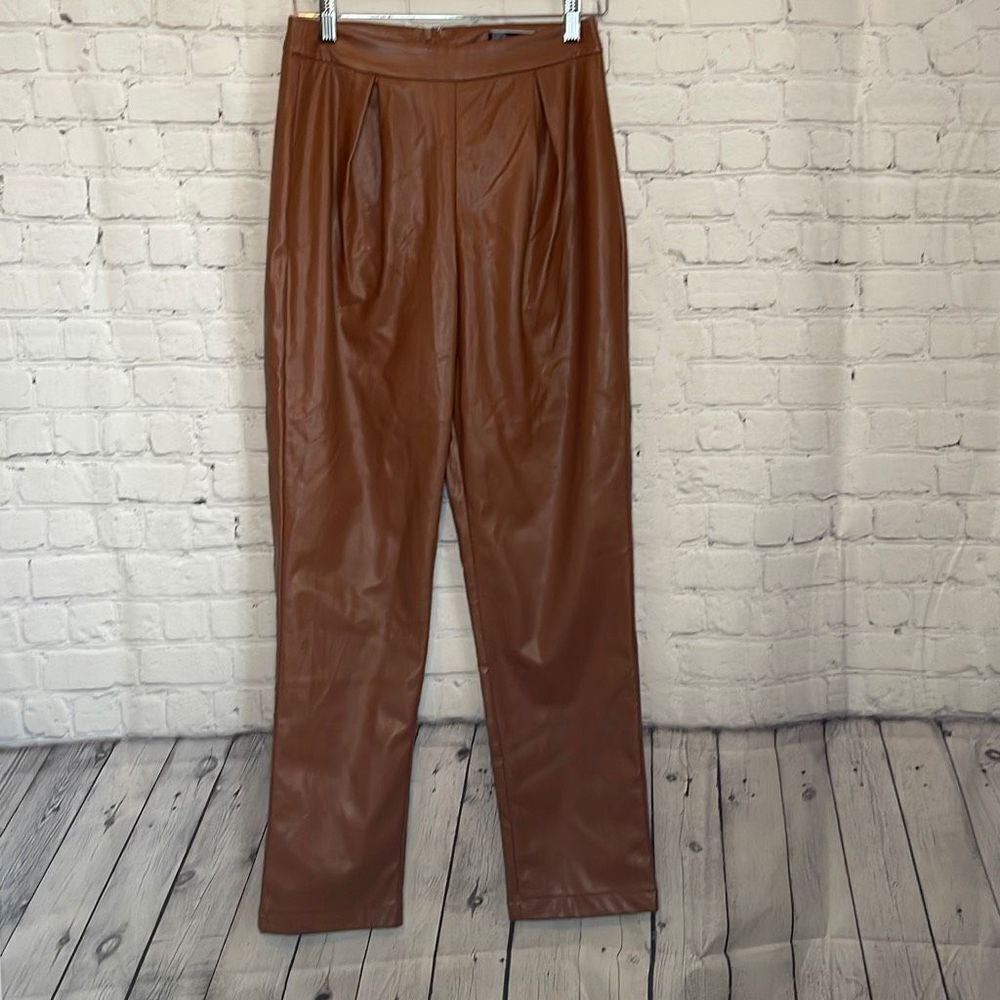 Blue Blush Women’s Brown Faux Leather Pants size small